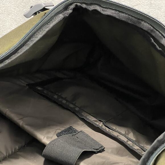 The North Face Backpack M Green Laptop Commuter Bookbag - Picture 8 of 11